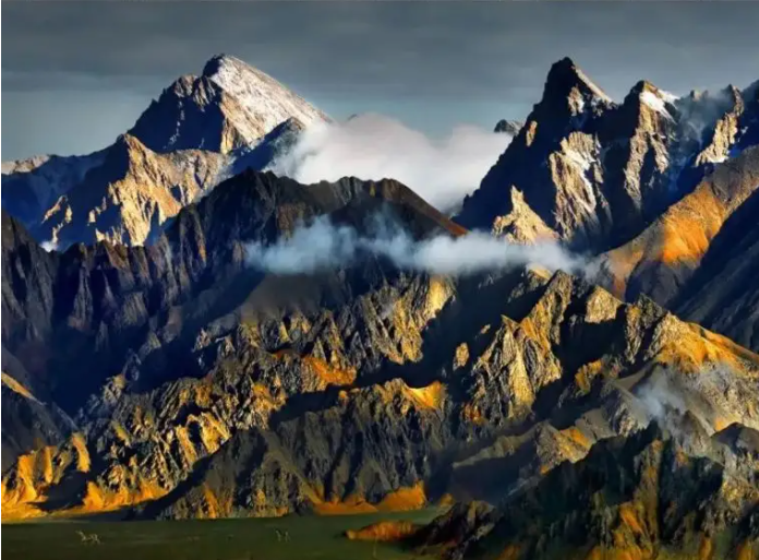 宁夏贺兰山.png 宁夏贺兰山.png